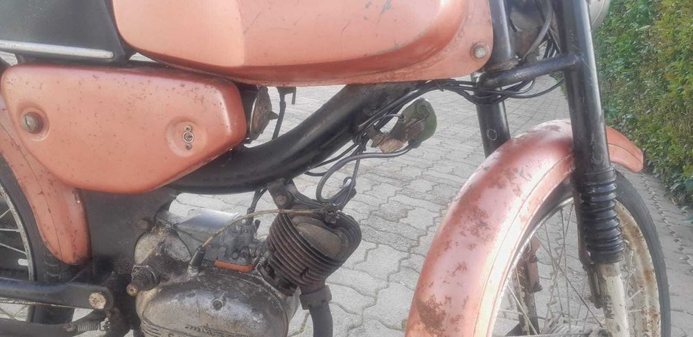 Mota antiga para restaurar