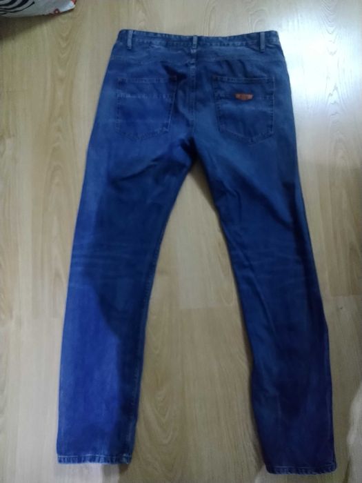 Spodnie jeansy, house, rozmiar 34/34, jak nowe