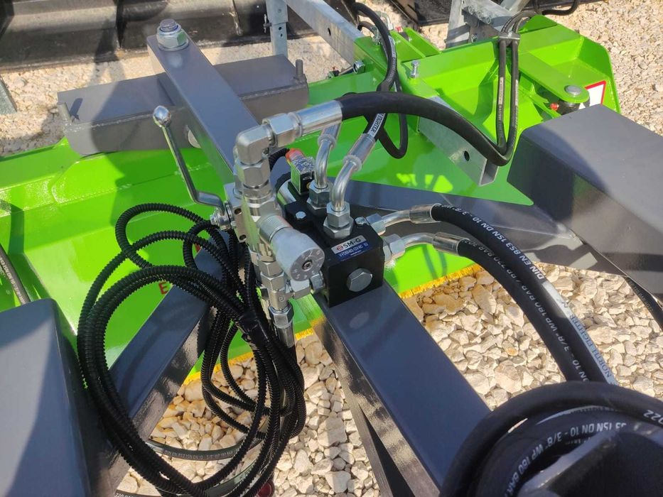 NOwość Zamiatarka do ogrodów ogródków nowa solidna hydrauliczna
