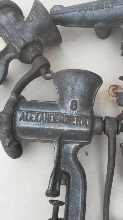 Starocie . Wykopki strychowe.