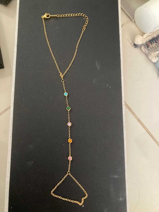 Corrente de Mão Gem Drop da Eelry.