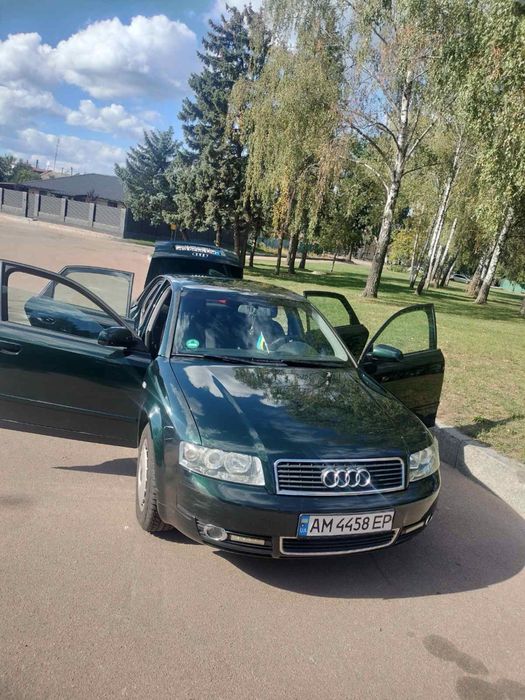Продам Аudi a4 2004рік, бензин 2.0