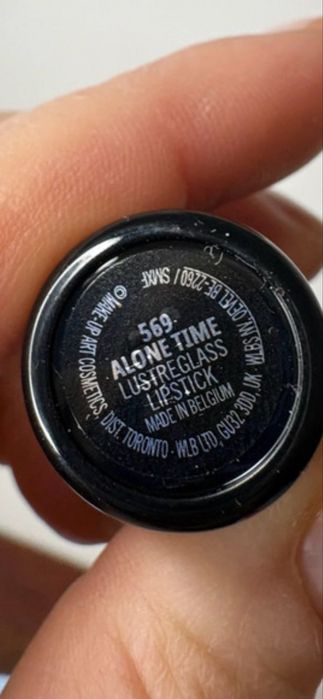 Mac Alone Time viral pomadka