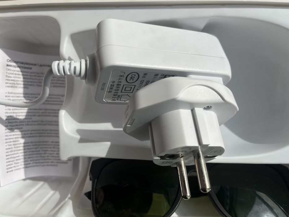 Лазерний фотоепілятор Xiaomi inFace IPL Hiar Removal в ідеалі
