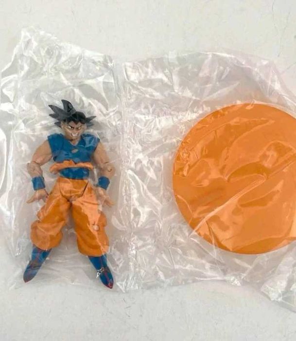 Banpresto Dragon Ball Z Posing Figure - Son Goku Novo