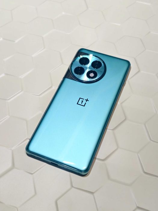 Ігровий телефон OnePlus Ace 2 Pro 12/256