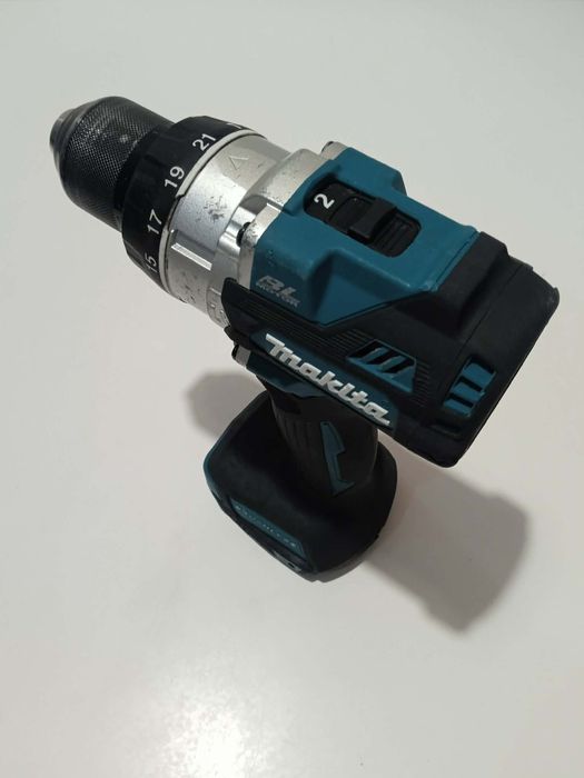 Wkrętarka Makita DHP486 body Rok 2024
Stan bardzo dobry 100% sprawn