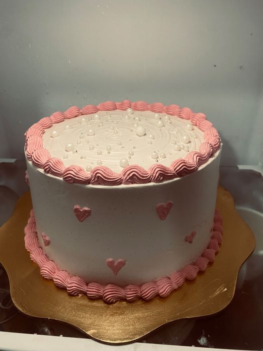 Catering Completo para Festas: Canapés, Salgados, Entradas, Pratos em Cubas Quentes, Sobremesas e Bolos de Aniversário Personalizados