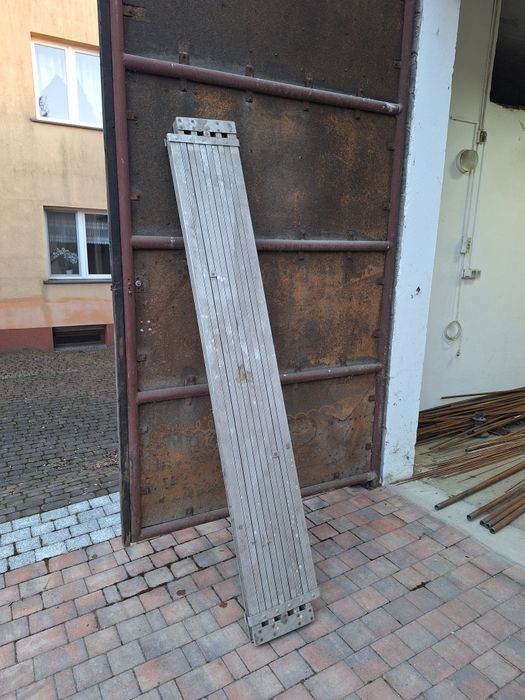 Teleskopowa platforma robocza