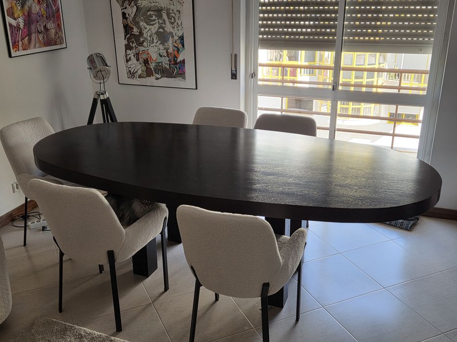 Oportunidade! Mesa de Jantar em Madeira Maciça + 6 Cadeiras