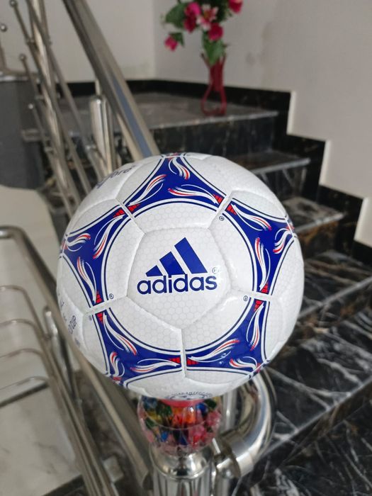 Piłka nożna Adidas tricolore 1998