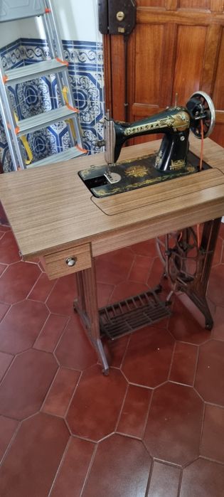 Máquina Costura Singer Antiga