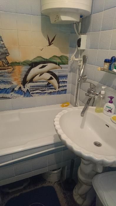 Продам квартиру. 10 хвилин до моря на авто.