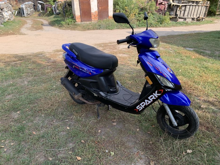Продам Скутер Спарк 125