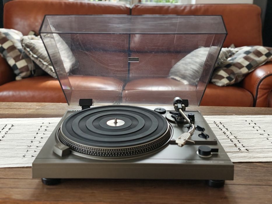 Gramofon Hitachi HT-355 |napęd bezpośredni |po serwisie |gotowy do pracy