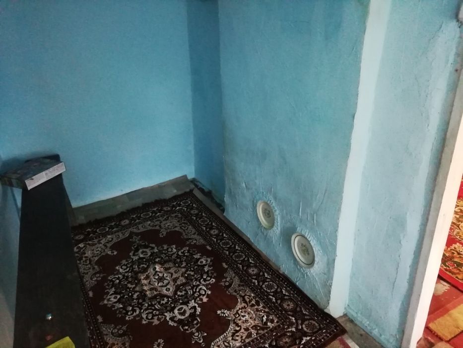 Продам земельну ділянку з будиночком Багрин Фастівський район.