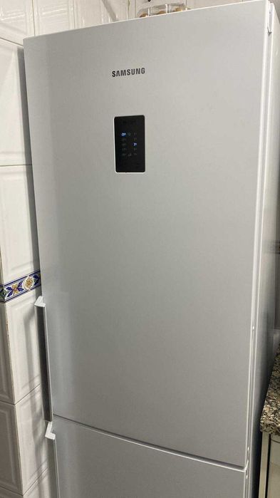 OPORTUNIDADE - Venda de móveis e eletrodomésticos, a partir de 13€