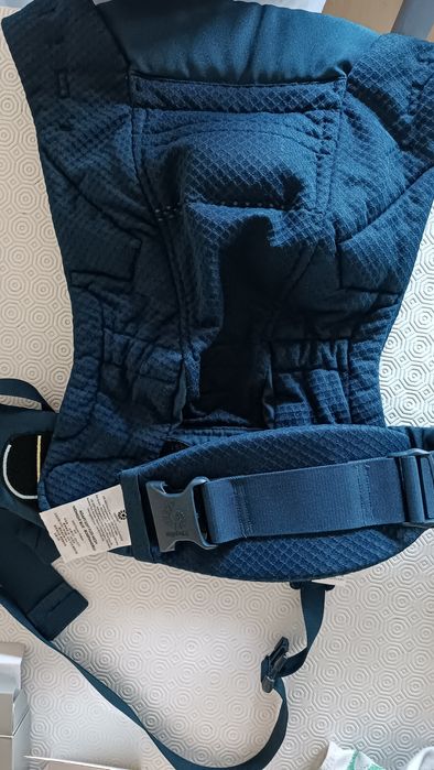 Porta bebés ergobaby adapt azul