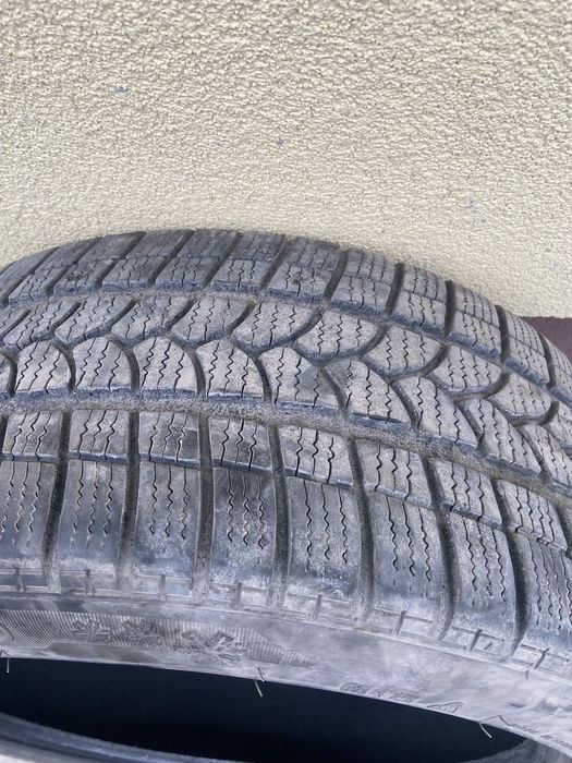 Зимова резина 4   235/45 R18