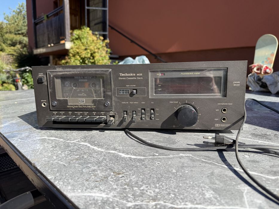 Magnetofon Technics M22