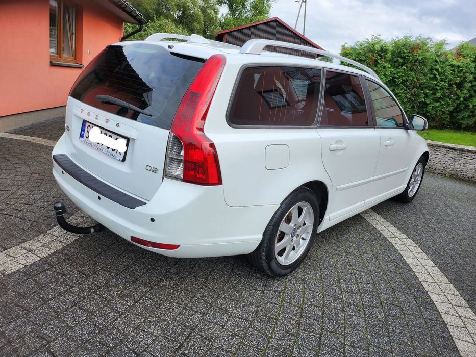 Volvo V50