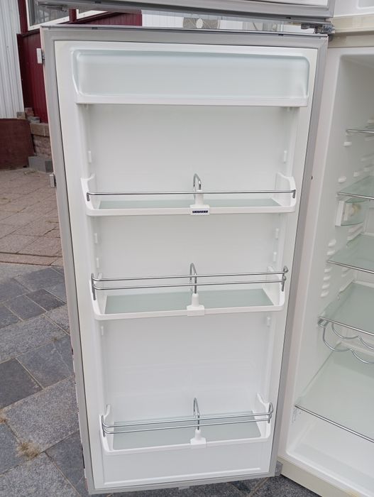 Холодильник Liebherr No-Frost 185см в заводском окрасе из Германии