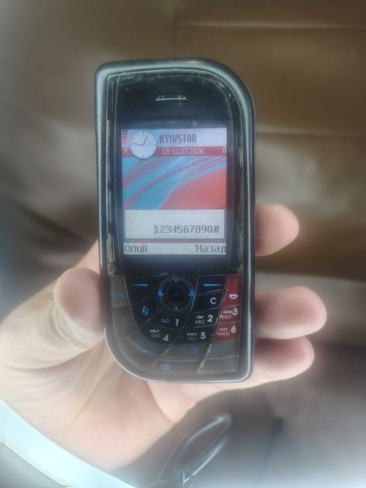 Продаж телефонів Nokia 7610 та 3230
