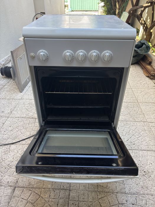 Combinado fogão e forno a gás