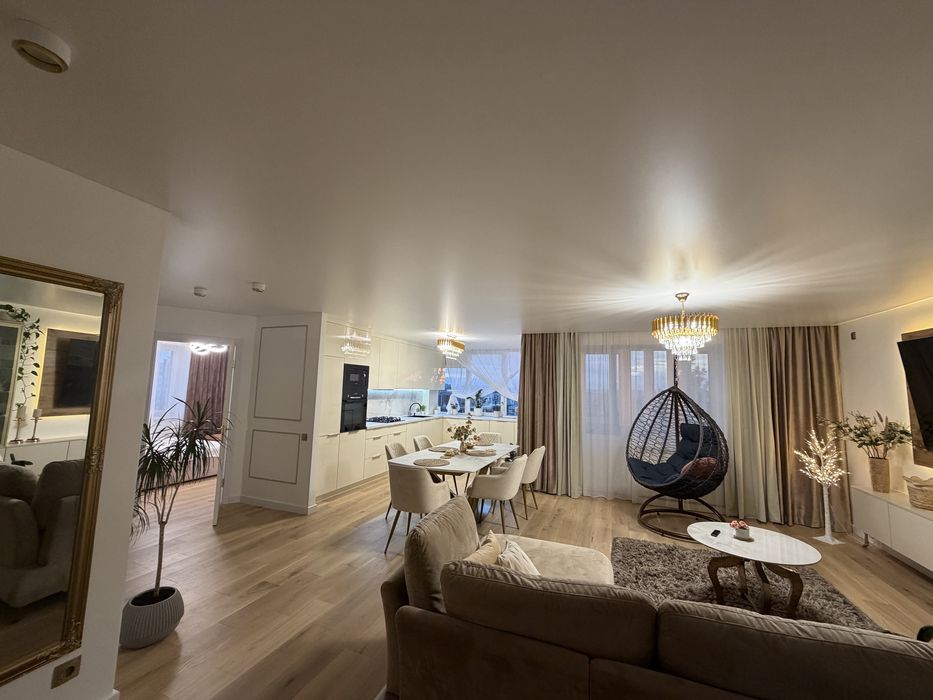 Продається 2-на квартира на Пирогова