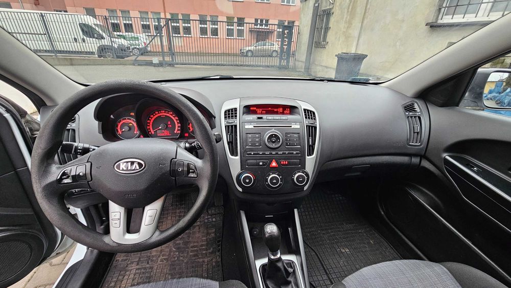 Kia Cee'd Kombi 1.6 DOHC 16V Pierwszy Właściciel FV
