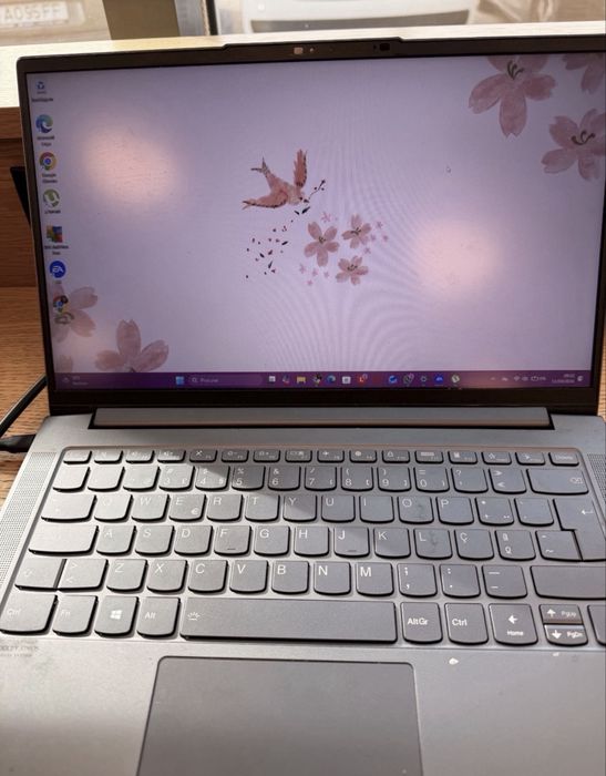 Lenovo yoga slim 7