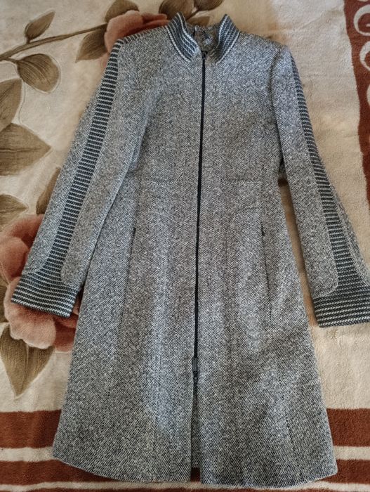 Жіноче пальто стан як нове