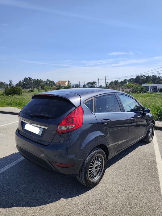 Ford Fiesta 1.4 TDCi Titanium revisão efetuada incluindo distribuição
