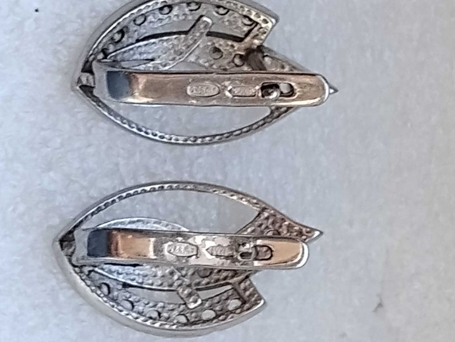 Biżuteria srebrna (kolczyki, pierścionek)