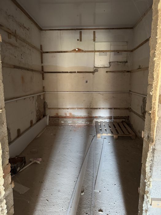 Продаж складського приміщення при колії , м.Мостиська