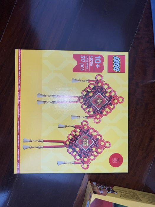 Vendo varios conjuntos lego