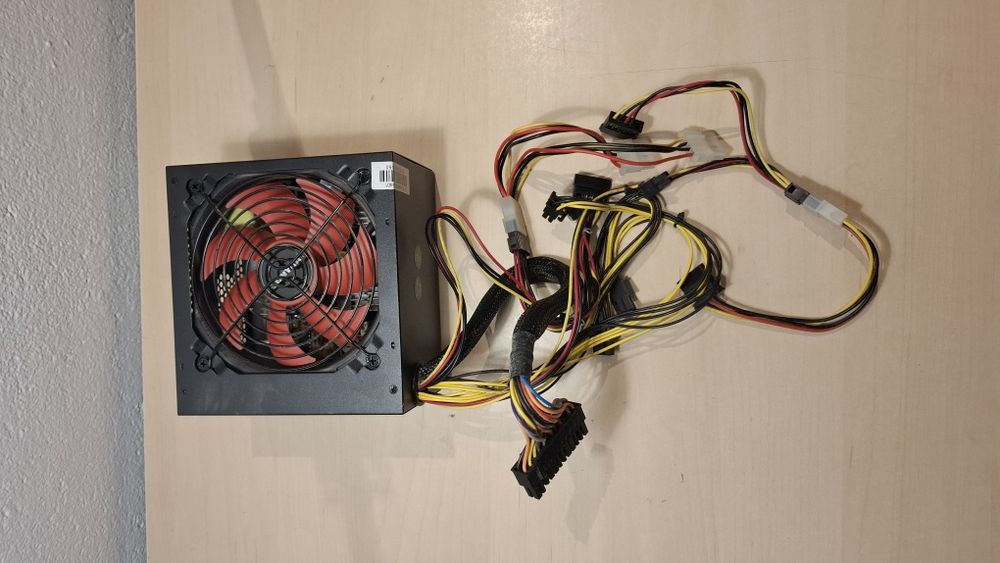 Fonte de alimentação 550w