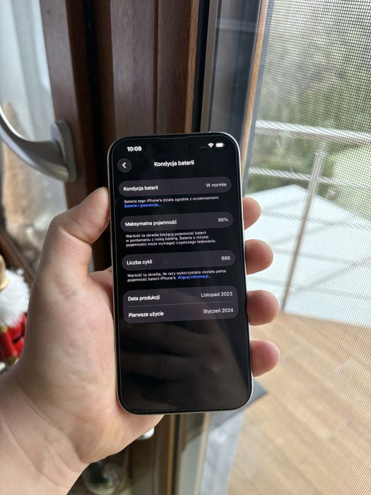 Sprzedam Iphone 15 Pro  white titan 128 GB