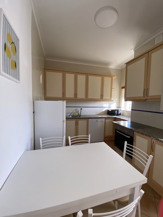 Apartamento a 300m da praia para 4 pessoas em Alvor