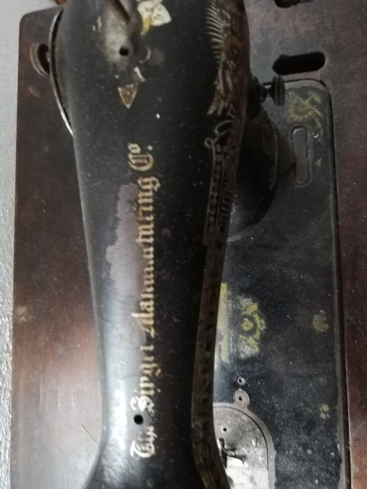 Máquina Singer a funcionar