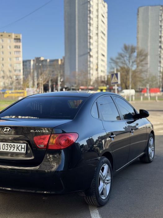 Hyundai Elantra HD