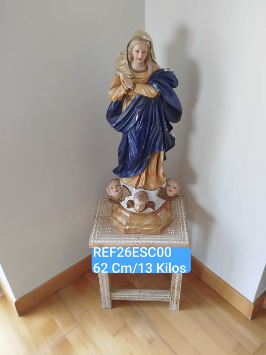 Imponente Escultura de Nossa Senhora (62 cm/13 kilos)