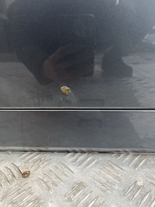 Drzwi prawy tył Audi A4 B7 Sedan Lak: LZ7X