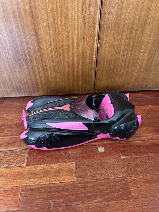Carro draculaura monster high