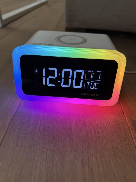 Годинний настільний/будильник/зарядна станція