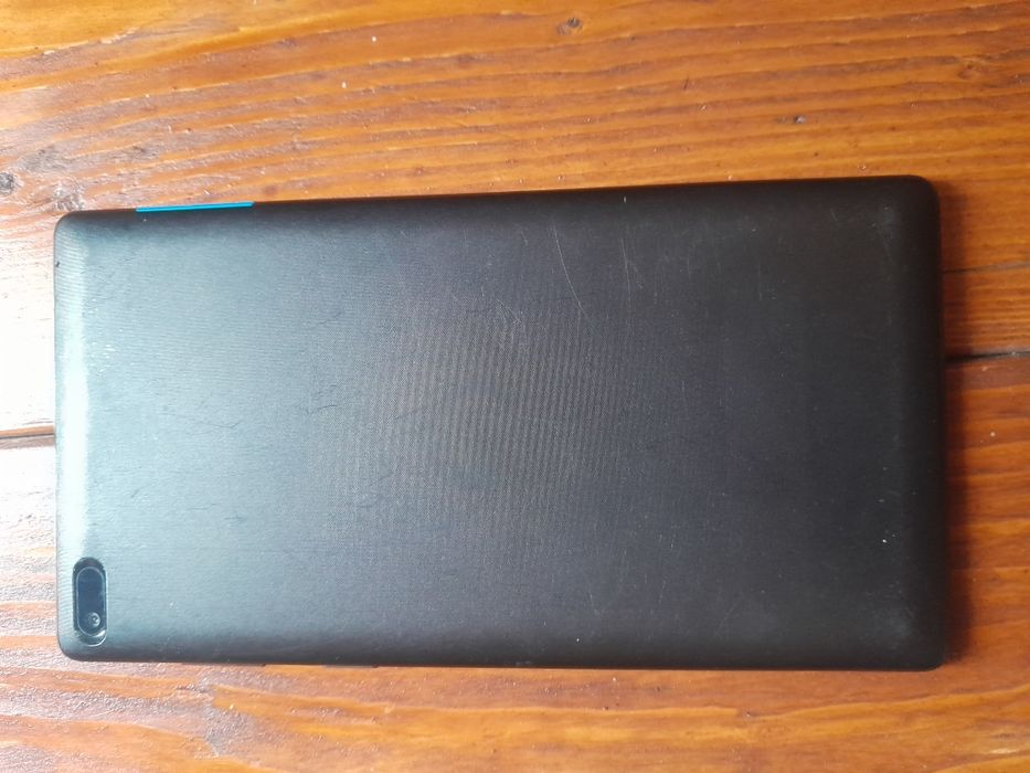 Планшет Lenovo TB-73041 б.у в  робочому стані