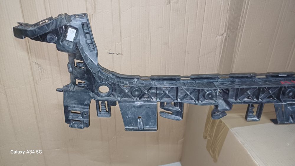 Absorber ślizg zderzaka tylniego audi a3 8Y
