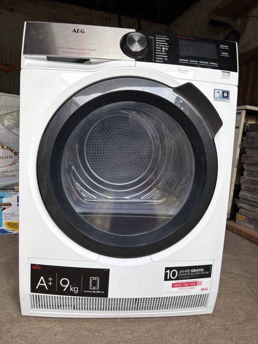 Сушильна машина AEG 8000 Series Lavarherm