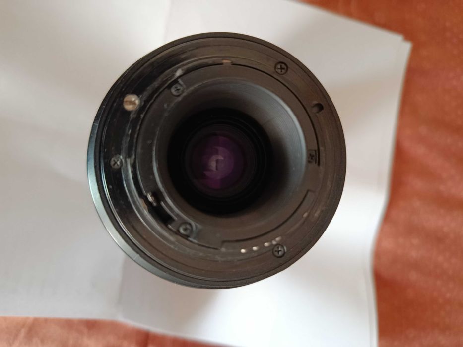 Objectiva AF Nikkor 70-300mm:4-5.6 G