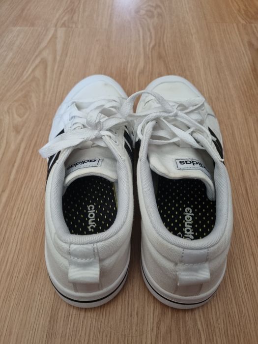 Ténis Adidas Bravanda (Brancos)